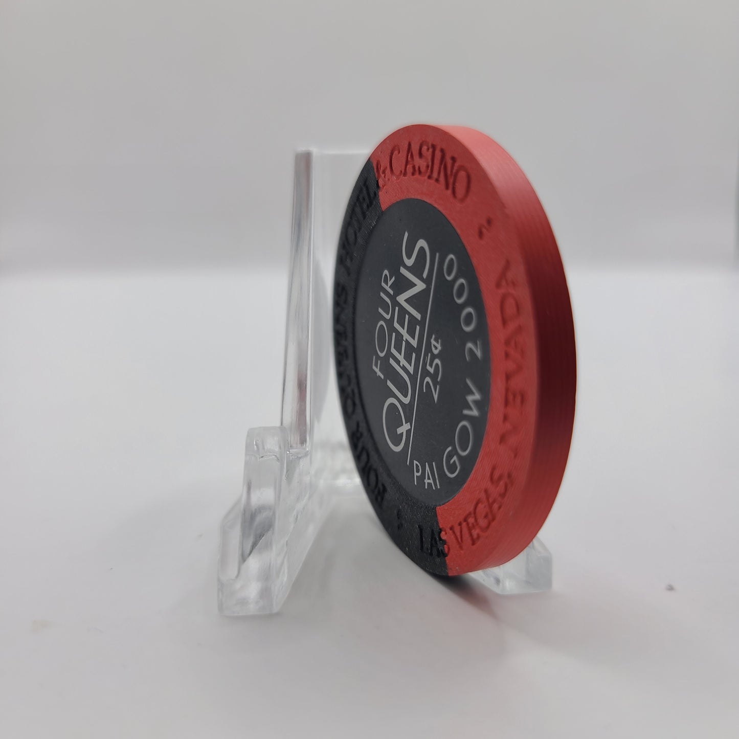 Four Queens Hotel Casino Las Vegas Nevada "Pai Gow 2000" $.25 Chip V7017