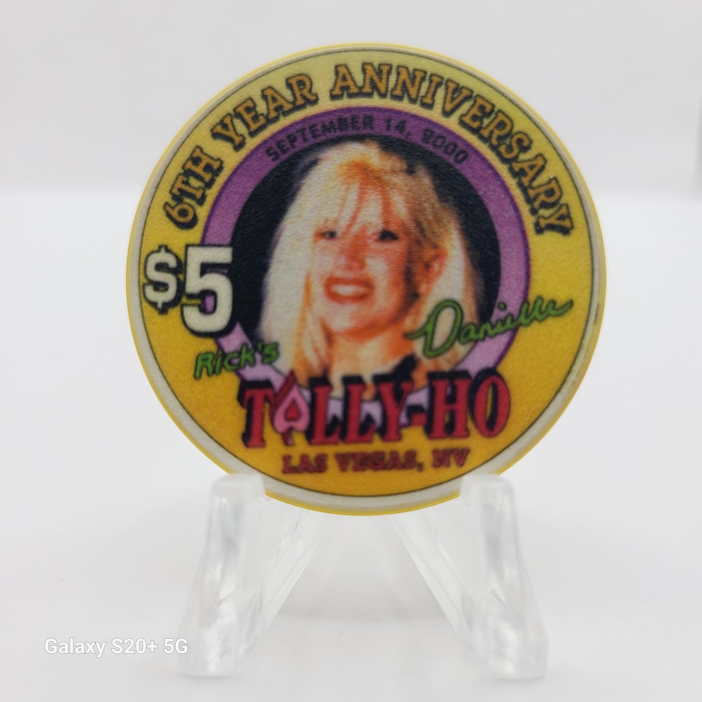 Tally-Ho "Gentlemen's Cabaret" Las Vegas Nevada 2000 "6th Anniversary" $5 Chip V7439