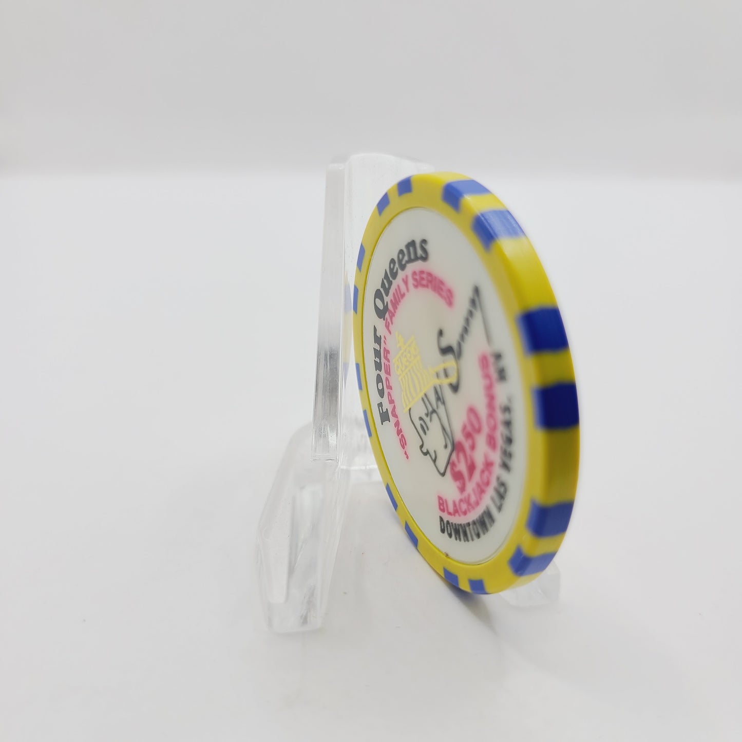 Four Queens Hotel Casino Las Vegas Nevada "Snapper" Family Series is "Sonny" 1996 $2.50 Casino Chip N8341