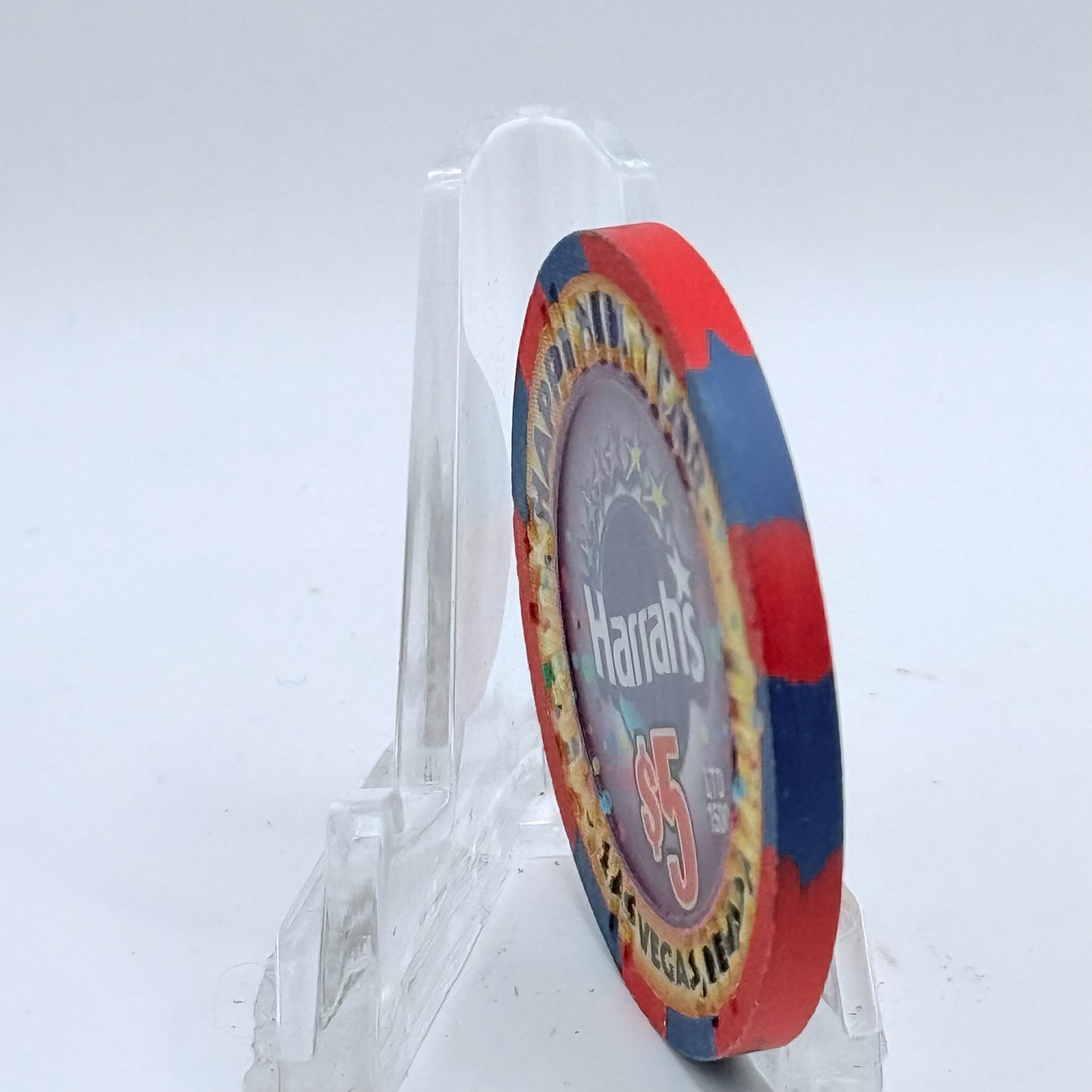 Harrah's Las Vegas Nevada 2001 'New Year's Eve' LE $5 Casino Chip V8912