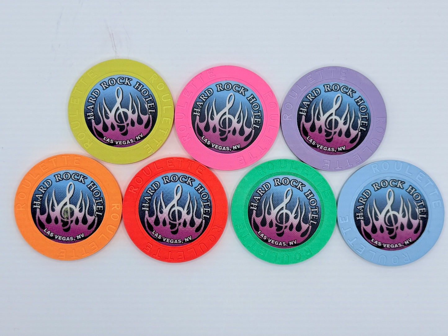 Hard Rock - Las Vegas Nevada 2000 'Set of 7 Roulette Chips ' Series 200 Roulette Casino Chip V6455