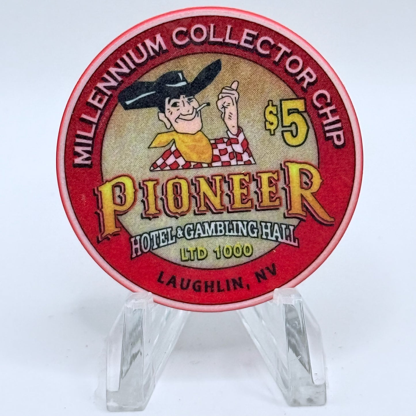 Pioneer Hotel & Gaming Hall Laughlin Nevada 2000 'Oatman Gunfighters' LE $5 Casino Chip V5274