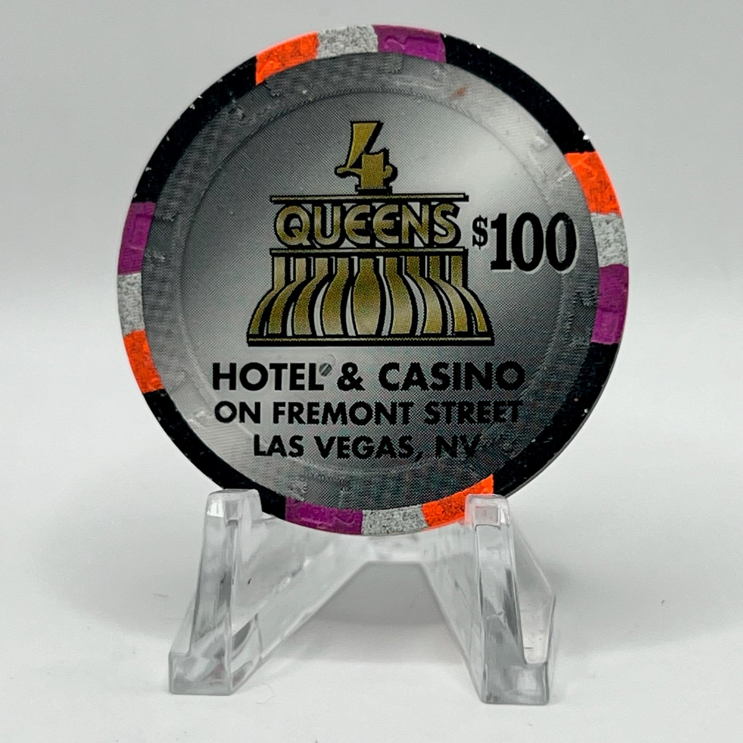 Four Queens Las Vegas NV 1999 LE $100 Chip V4268