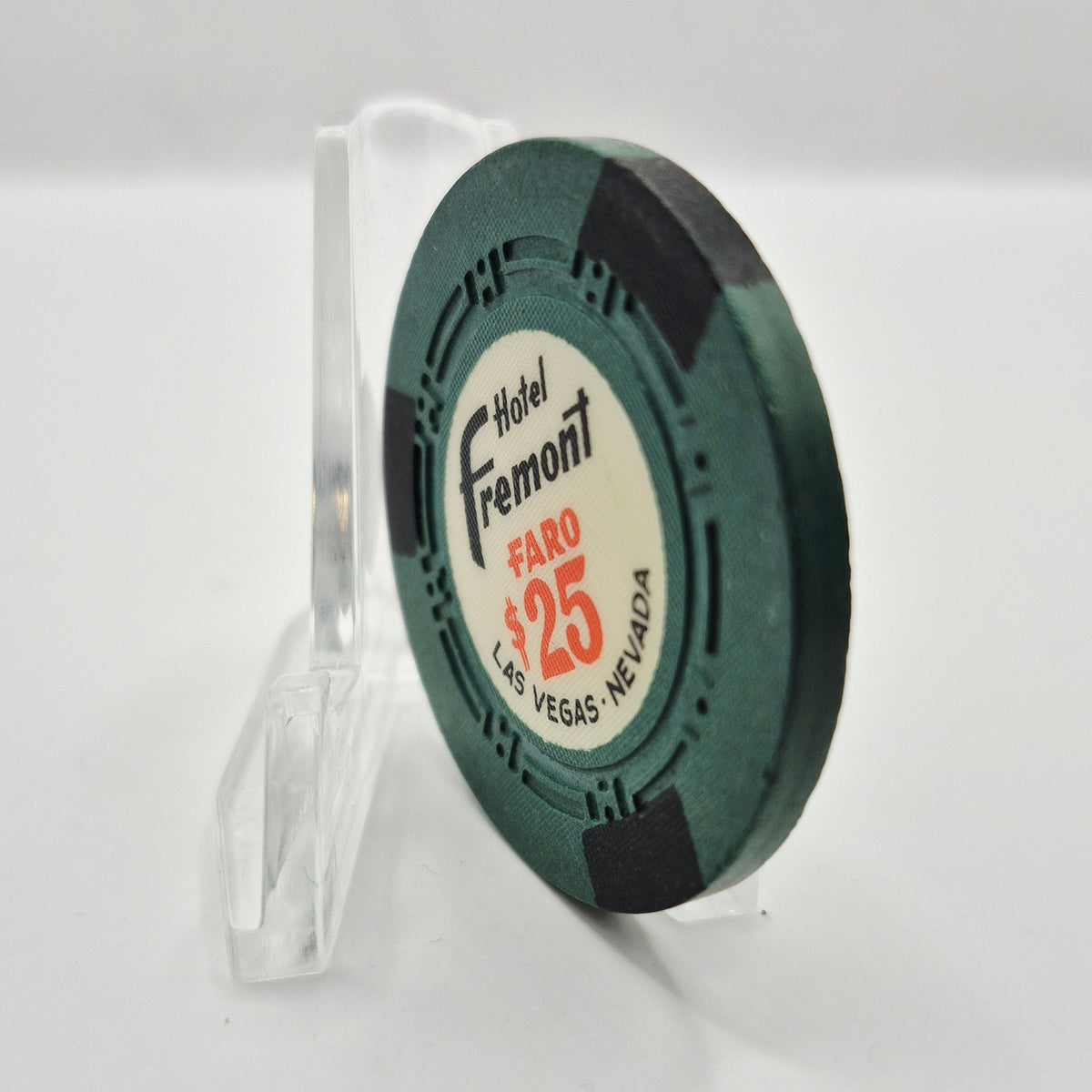 Hotel Fremont Las Vegas Nevada "Faro" $25 Casino Chip 1959 N8405