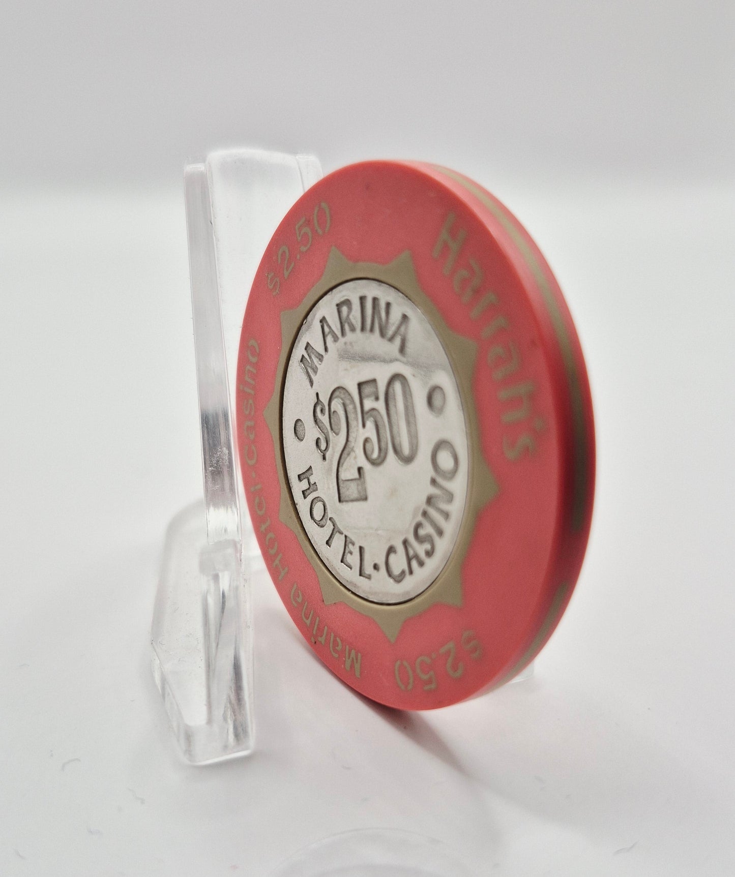 Harrah's Marina Hotel Casino Atlantic City New Jersey $2.50 Casino Chip