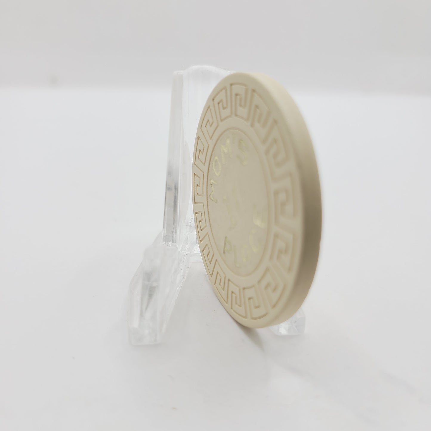 Mom's Place Casino Fallon Nevada 1970s $.10 Casino Chip N5798