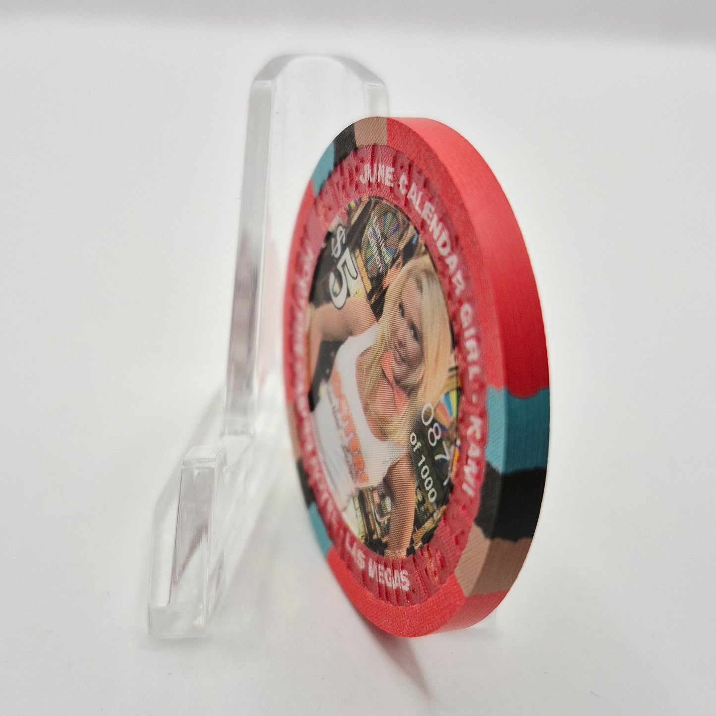 Hooters Hotel Casino Las Vegas Nevada 2006 'Miss June Calendar Girl Kami' $5 Casino Chip E5134