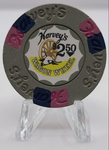 Harvey's "Wagon Wheel" Casino Lake Tahoe NV 1974 $2.50 Chip N6781