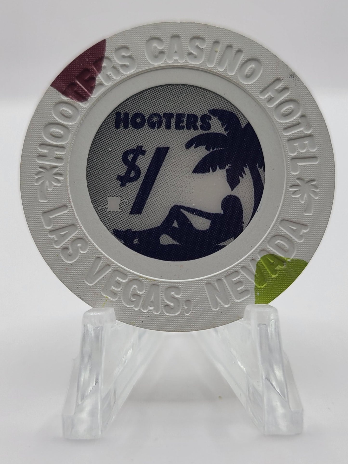 Hooters Casino Hotel Las Vegas Nevada 2007 "Small Inlay" $1 Chip E8055