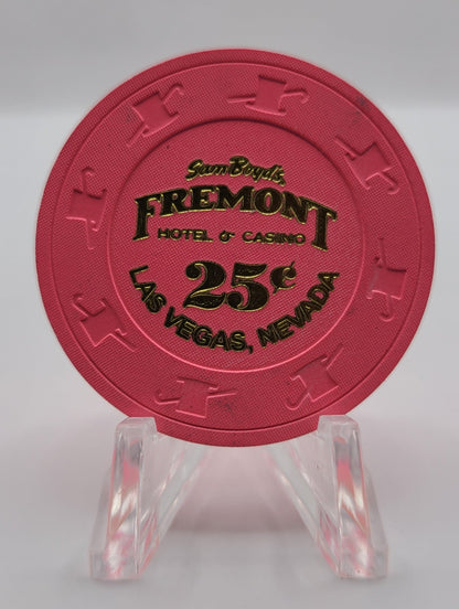 Freemont Hotel Casino Las Vegas Nevada 2010 $.25 Chip E9825