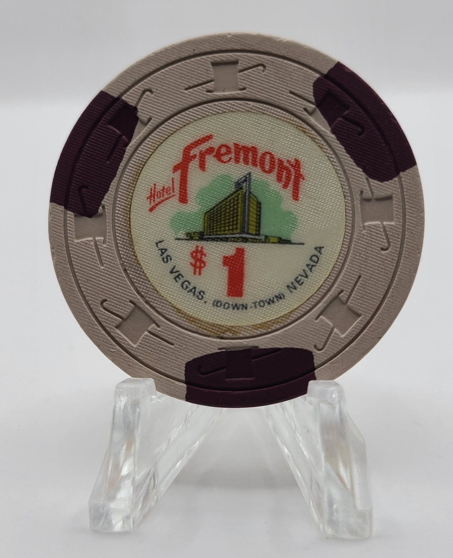 Freemont Hotel Casino Las Vegas Nevada 1967 $1 Chip N1642