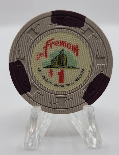 Freemont Hotel Casino Las Vegas Nevada 1967 $1 Chip N1642