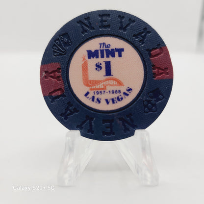 The Mint Casino Las Vegas Nevada 1992 "Borland Imitation" $1 Chip N5937