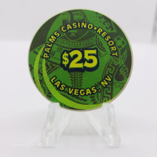 Palms Resort Casino Las Vegas Nevada 2001 "Queen" $25 Casino Chip V9454