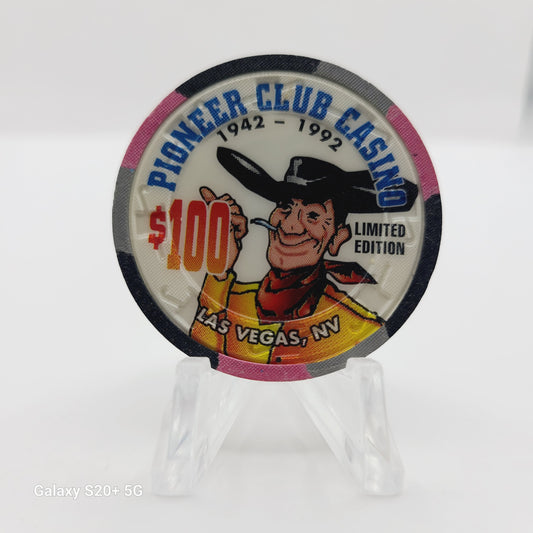 Pioneer Club Casino Las Vegas Nevada 1995 "50th Anniversary" $100 Casino chip N2476 (56 of 200)