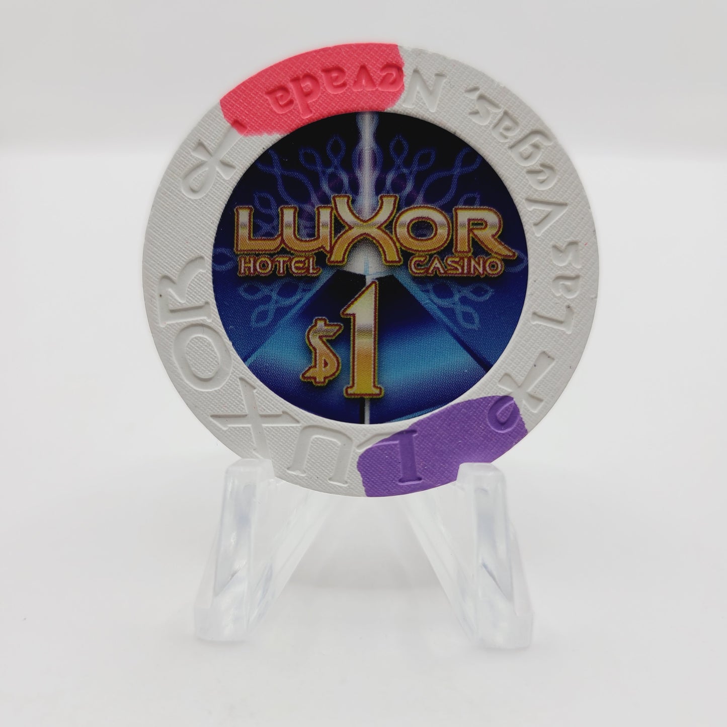 Luxor Hotel Casino Las Vegas Nevada 2004 $1 Casino Chip E4889