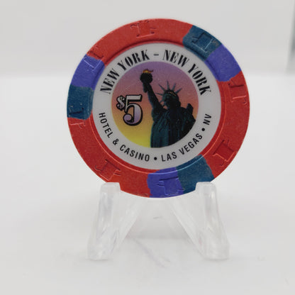 New York New York Hotel Casino Las Vegas Nevada 1997 $5 Casino Chip N8852