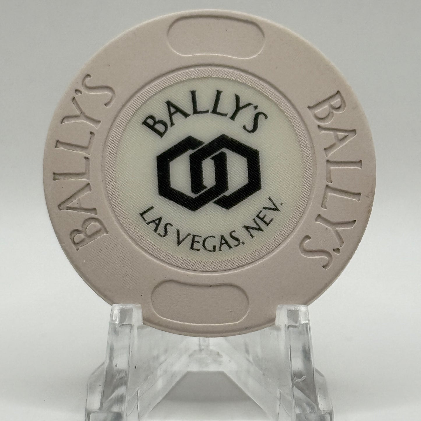 Bally's Las Vegas Nevada 1986 Series 107 Roulette White Casino Chip V7893
