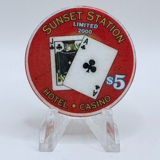 Sunset Station Henderson Nevada 1998 'Blackjack Clubs' LE $5 Casino Chip V3479