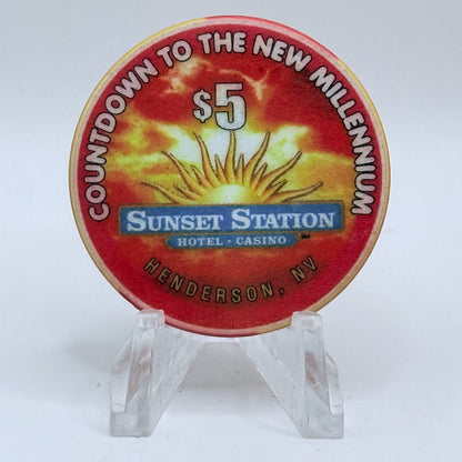 Sunset Station Henderson Nevada 1999 'Nines' Series 2 LE $5 Casino Chip V3487