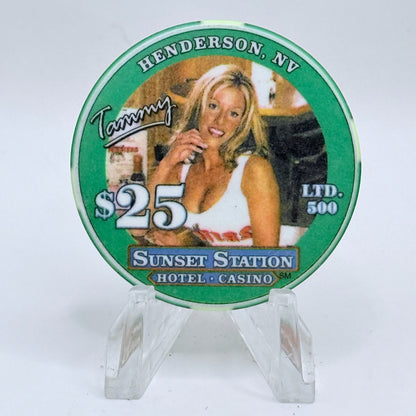Sunset Station Henderson Nevada 2003 'Hooters Grand Opening - Tammy' LE $25 Casino Chip E2719