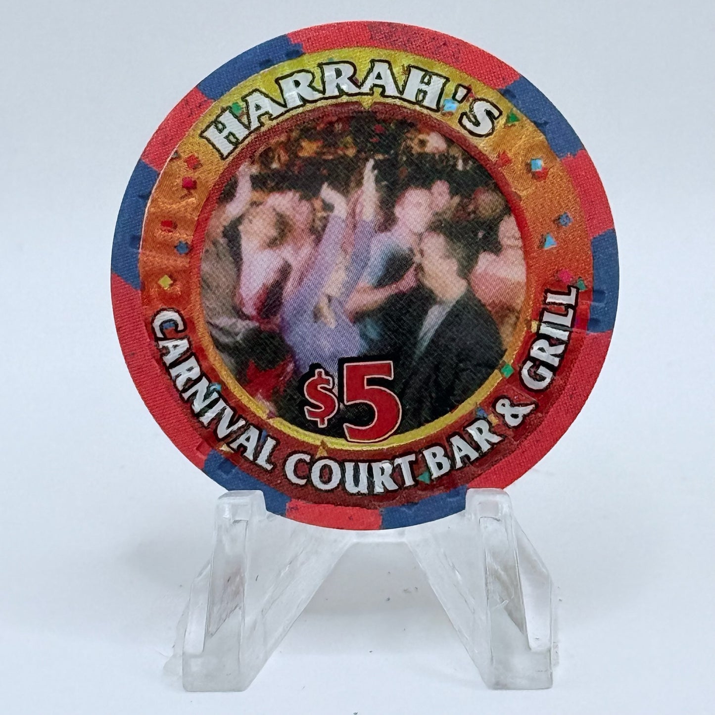 Harrah's Las Vegas Nevada 2002 'Carnival Court Bar And Grill' LE $5 Casino Chip V8903