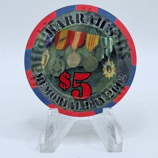 Harrah's Las Vegas Nevada 2002 'Memorial Day' LE $5 Casino Chip E0971