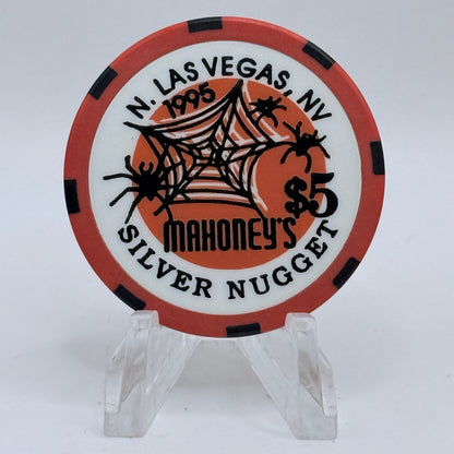 Mahoney's Silver Nugget N. Las Vegas Nevada 1995 'Halloween' LE $5 Casino Chip N0521