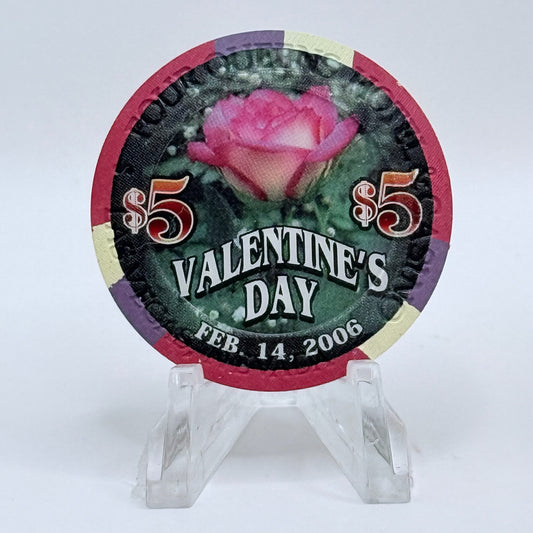 Four Queens Las Vegas Nevada 2006 'Valentine's Day' LE $5 Casino Chip E5155