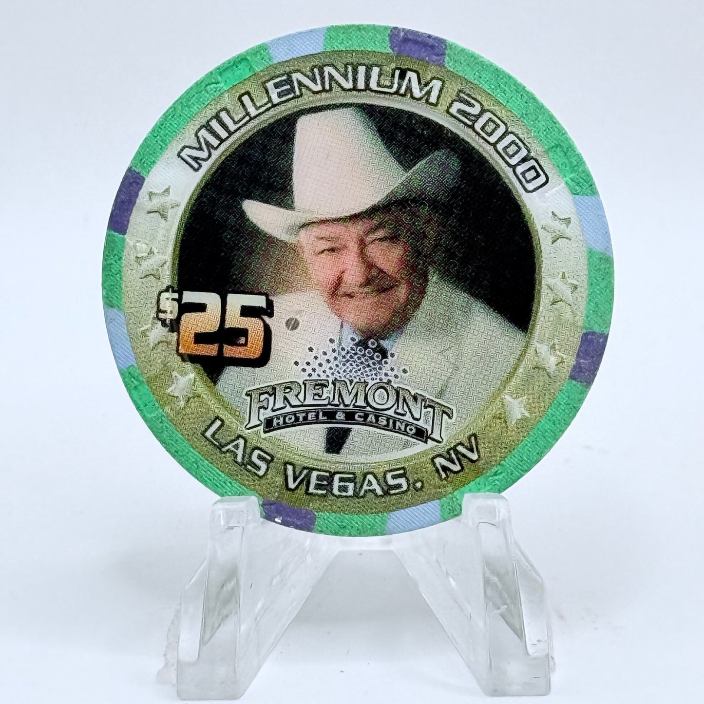 Fremont Las Vegas Nevada 2000 'Millennium - Boyd Gaming' LE $25 Casino Chip V4278