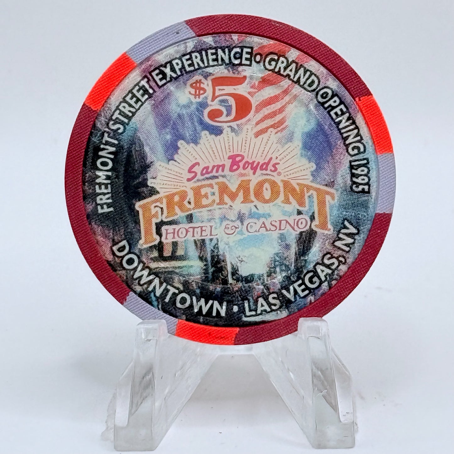 Fremont Las Vegas Nevada 1995 'Grand Opening' LE $5 Casino Chip N2487