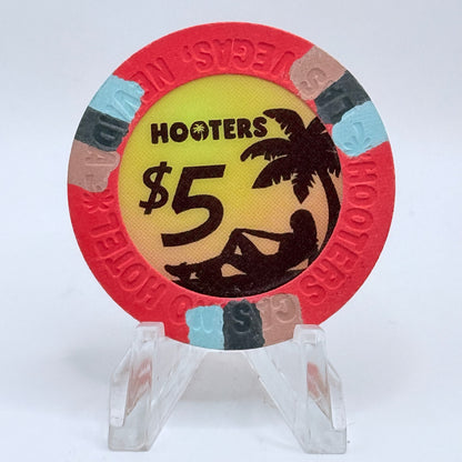 Hooters Casino Hotel Las Vegas Nevada 2006 $5 Casino Chip E5081