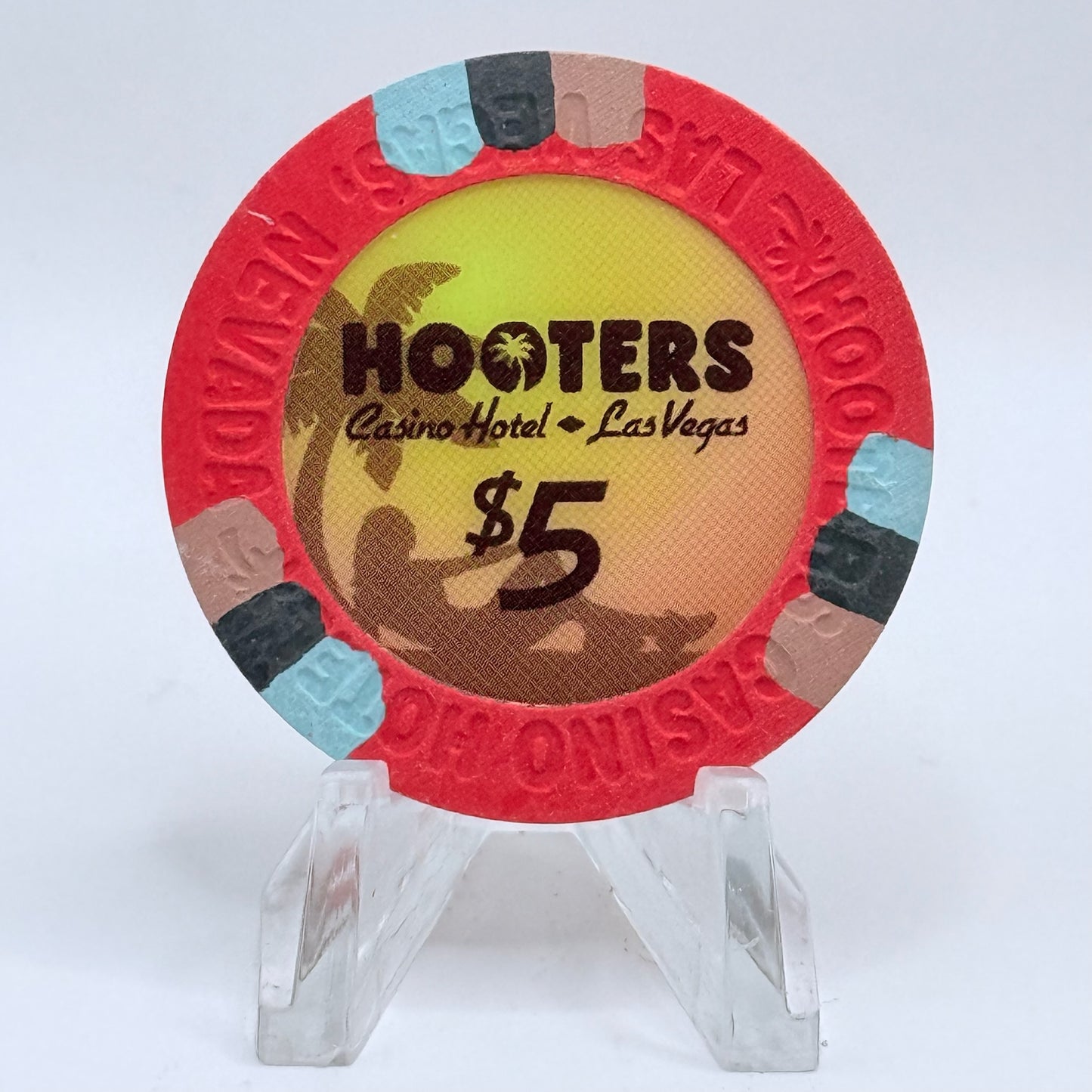 Hooters Casino Hotel Las Vegas Nevada 2006 $5 Casino Chip E5081