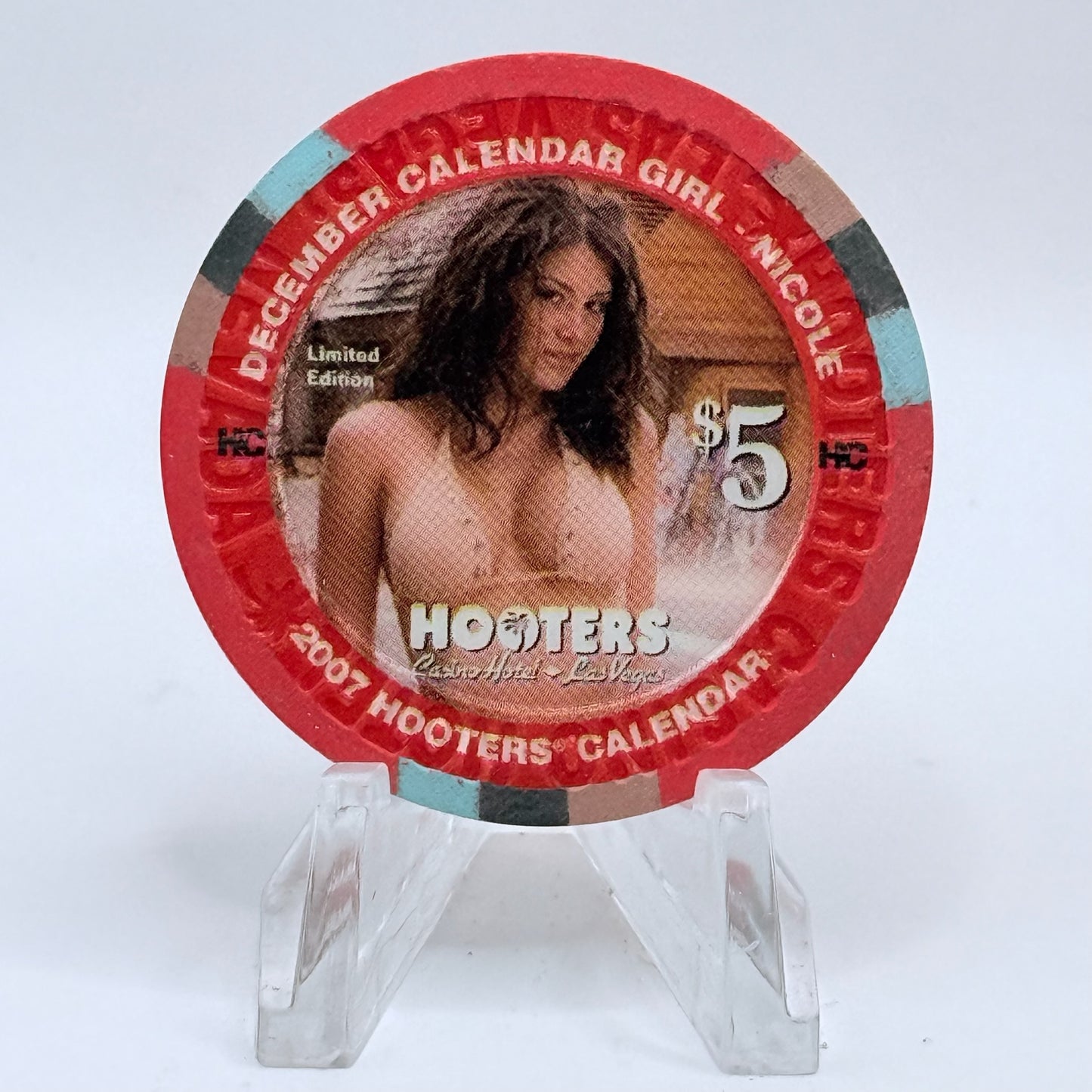 Hooters Casino Hotel Las Vegas Nevada 2007 'December Calendar Girl - Nicole' Series 5 LE $5 Casino Chip E5890