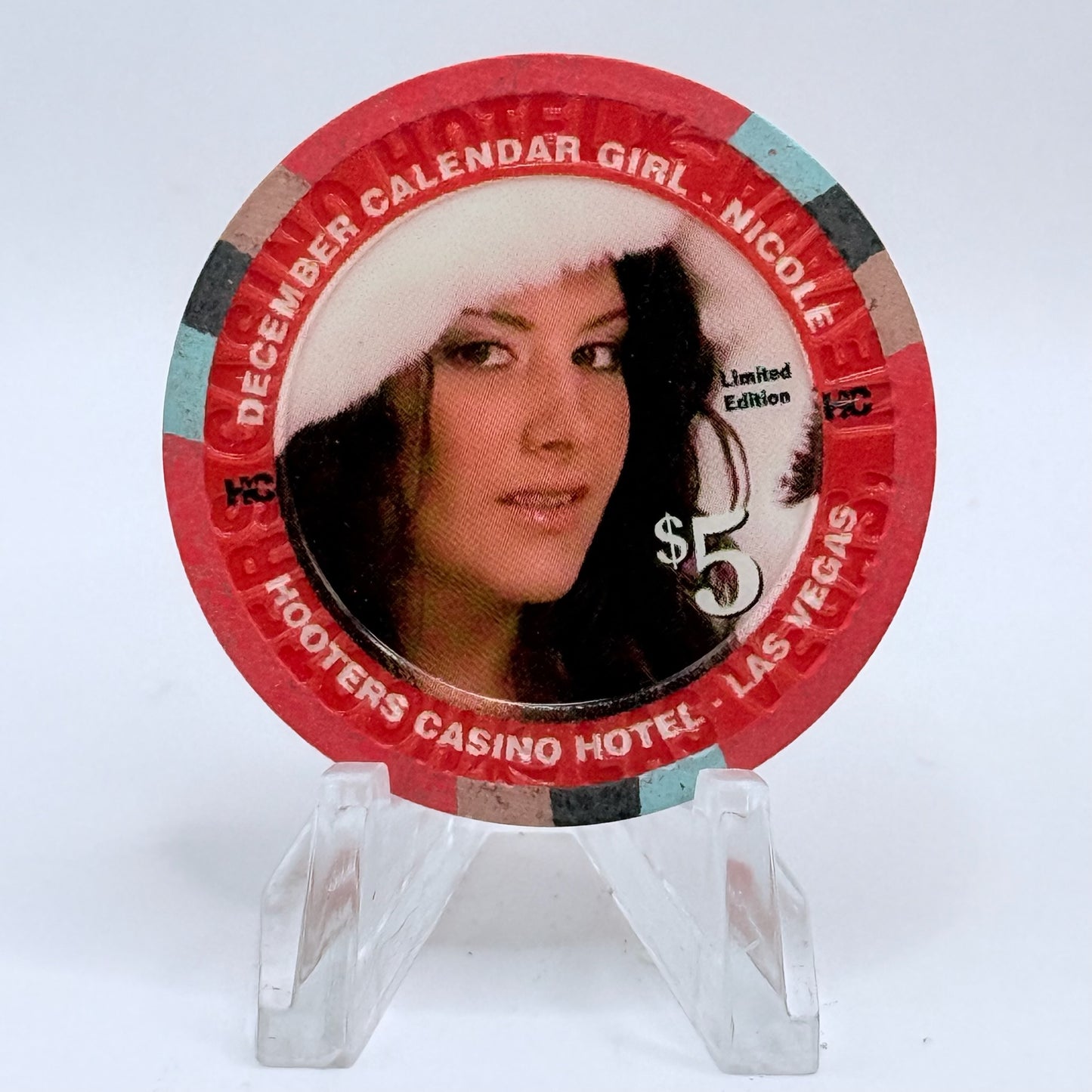 Hooters Casino Hotel Las Vegas Nevada 2007 'December Calendar Girl - Nicole' Series 5 LE $5 Casino Chip E5890