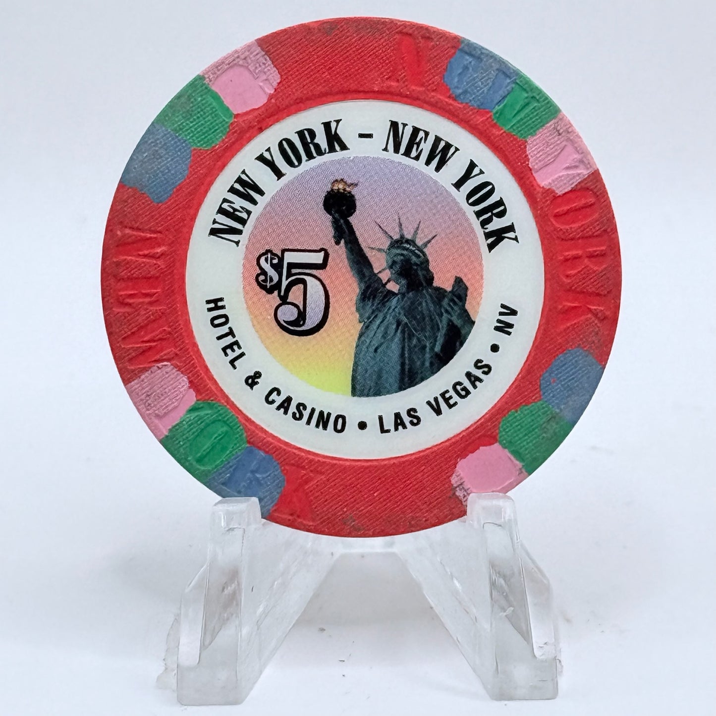 New York New York Las Vegas Nevada 2002 $5 Casino Chip E1663