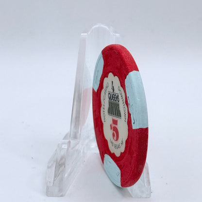 Four Queens Las Vegas Nevada 1989 $5 Casino Chip N1618