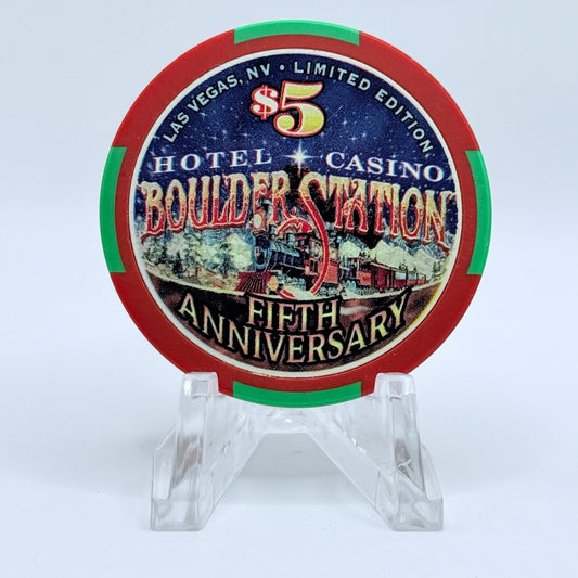 Boulder Station Las Vegas Nevada 1999 'Fifth Anniversary' LE $5 Casino Chip V3747