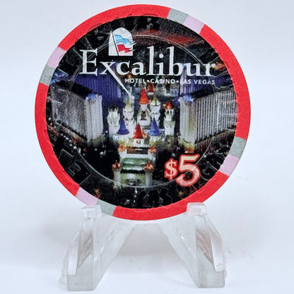 Excalibur Las Vegas Nevada 2008 'Tournament Of Kings Two Horses' LE $5 Casino Chip E7887