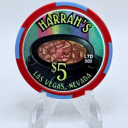 Harrah's Las Vegas Nevada 2003 'Pot Of Gold St Patrick's Day' LE $5 Casino Chip E0963