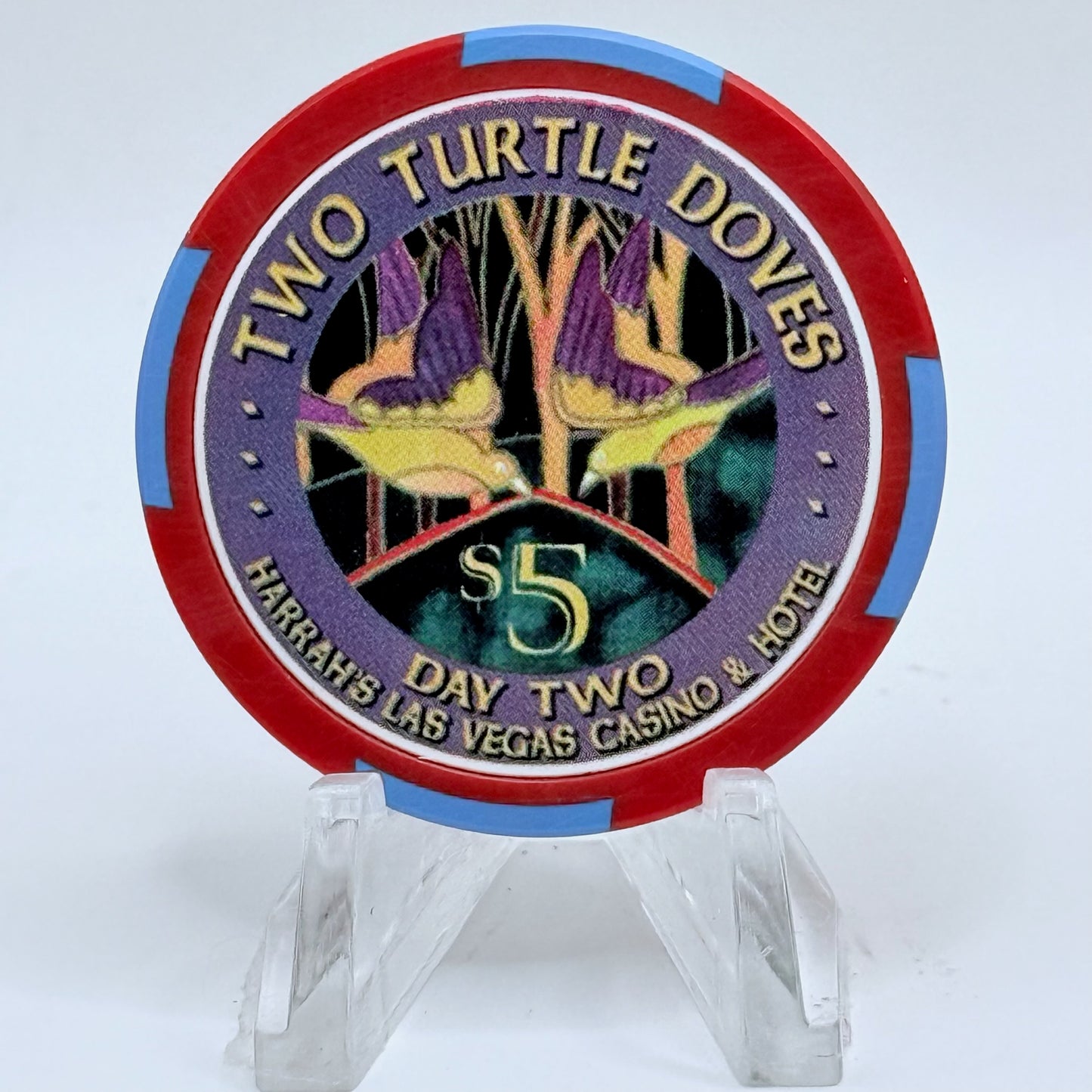 Harrah's Las Vegas Nevada 2002 'Second Day Of Christmas - Two Turtle Doves' LE $5 Casino Chip E0956