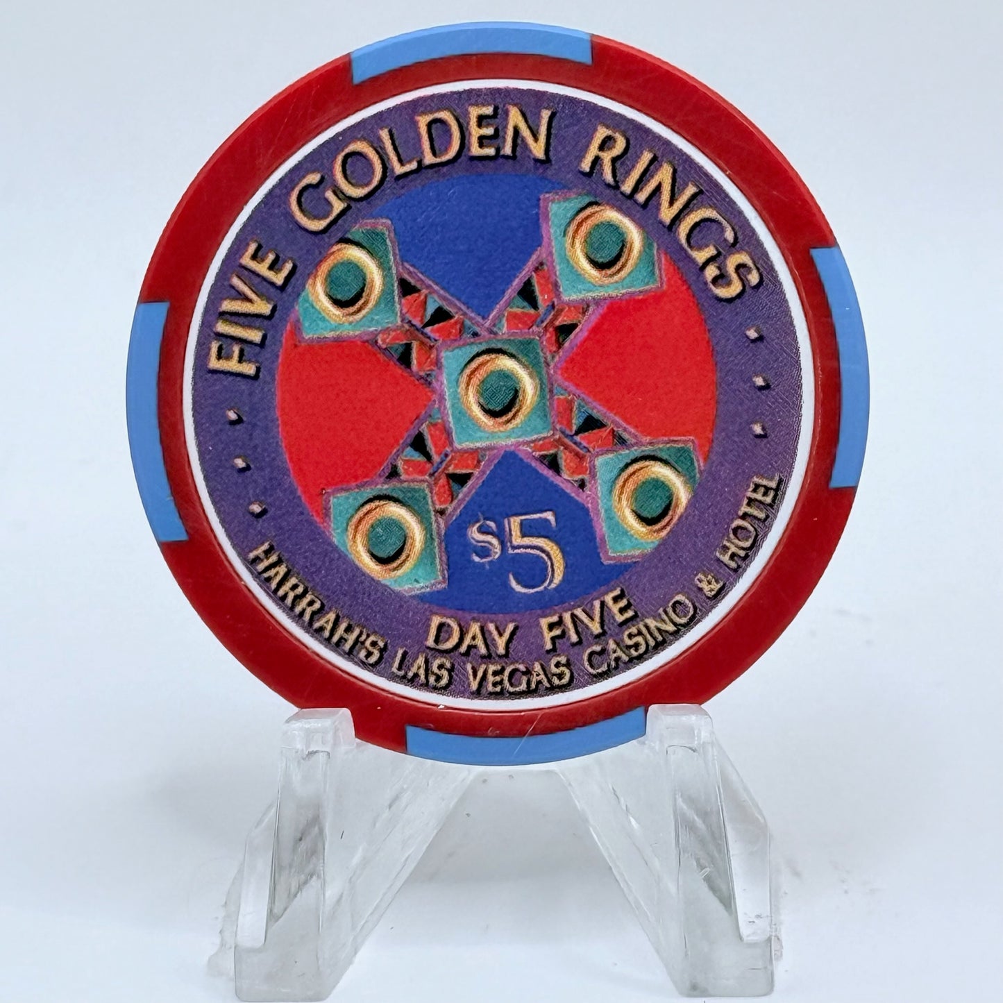 Harrah's Las Vegas Nevada 2002 'Fifth Day Of Christmas - Five Golden Rings' LE $5 Casino Chip E0921