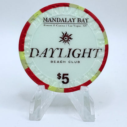 Mandalay Bay Las Vegas Nevada 2013 'Daylight Beach Club' LE $5 Casino Chip D1122