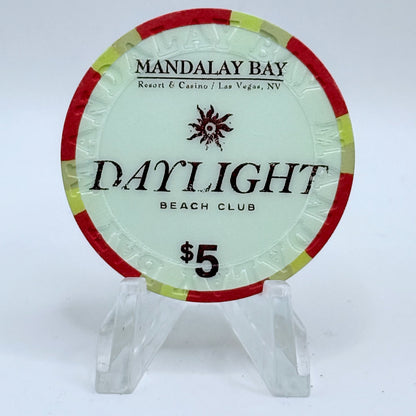 Mandalay Bay Las Vegas Nevada 2013 'Daylight Beach Club' LE $5 Casino Chip D1122