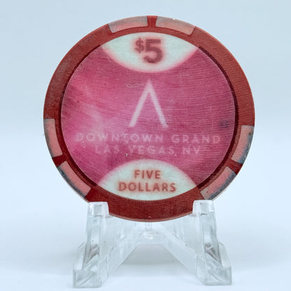 Downtown Grand Las Vegas Nevada 2013 $5 Casino Chip D1242
