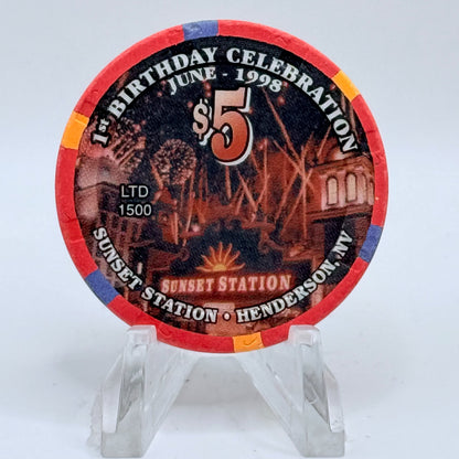 Sunset Station Henderson Nevada 1998 '1st Birthday Celebration' LE $5 Casino Chip V3494