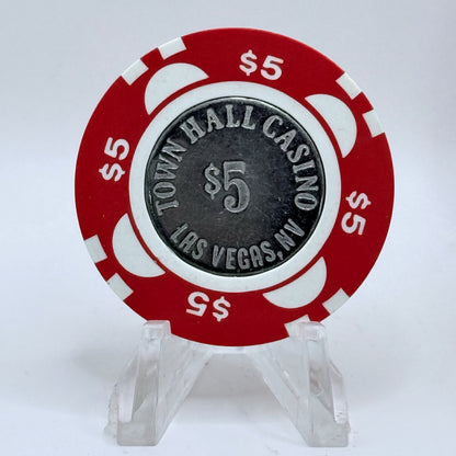 Town Hall Casino Las Vegas Nevada 1985 $5 Casino Chip N2257