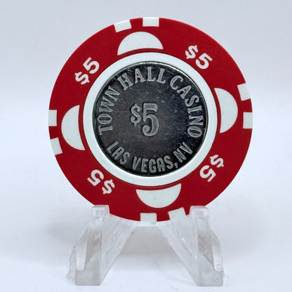 Town Hall Casino Las Vegas Nevada 1985 $5 Casino Chip N2257