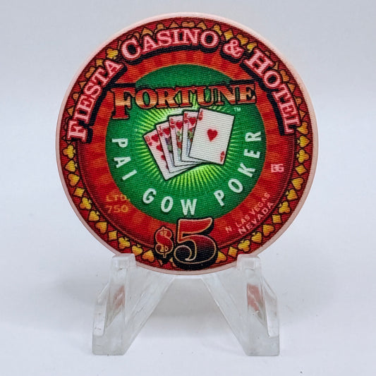 Fiesta Rancho N. Las Vegas Nevada 2002 'Fortune - Pai Gow Poker' LE $5 Casino Chip V8438