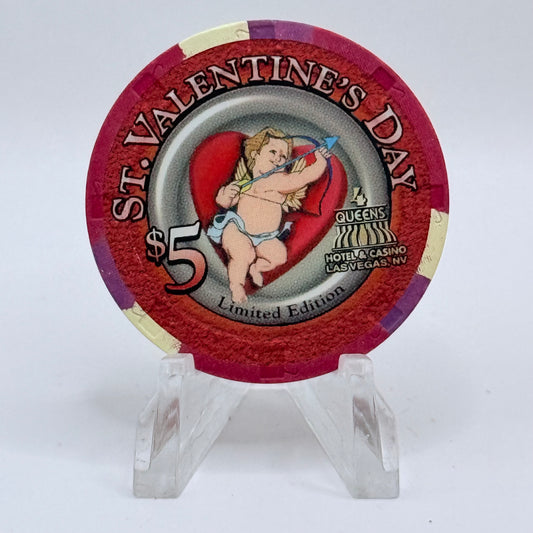 Four Queens Las Vegas Nevada 2000 'St. Valentine's Day' LE $5 Casino Chip V4214